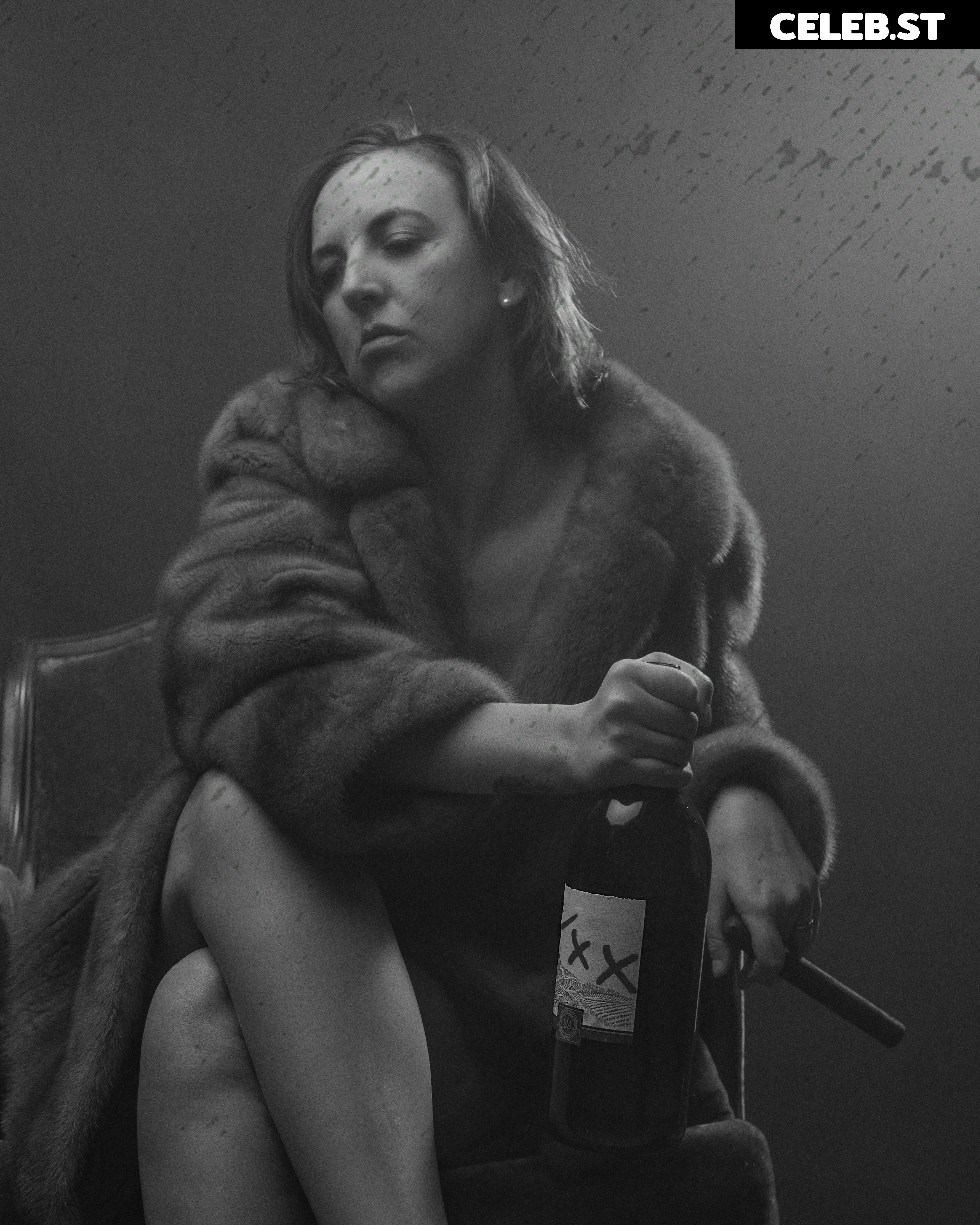 Stephanie Worth Image 494613