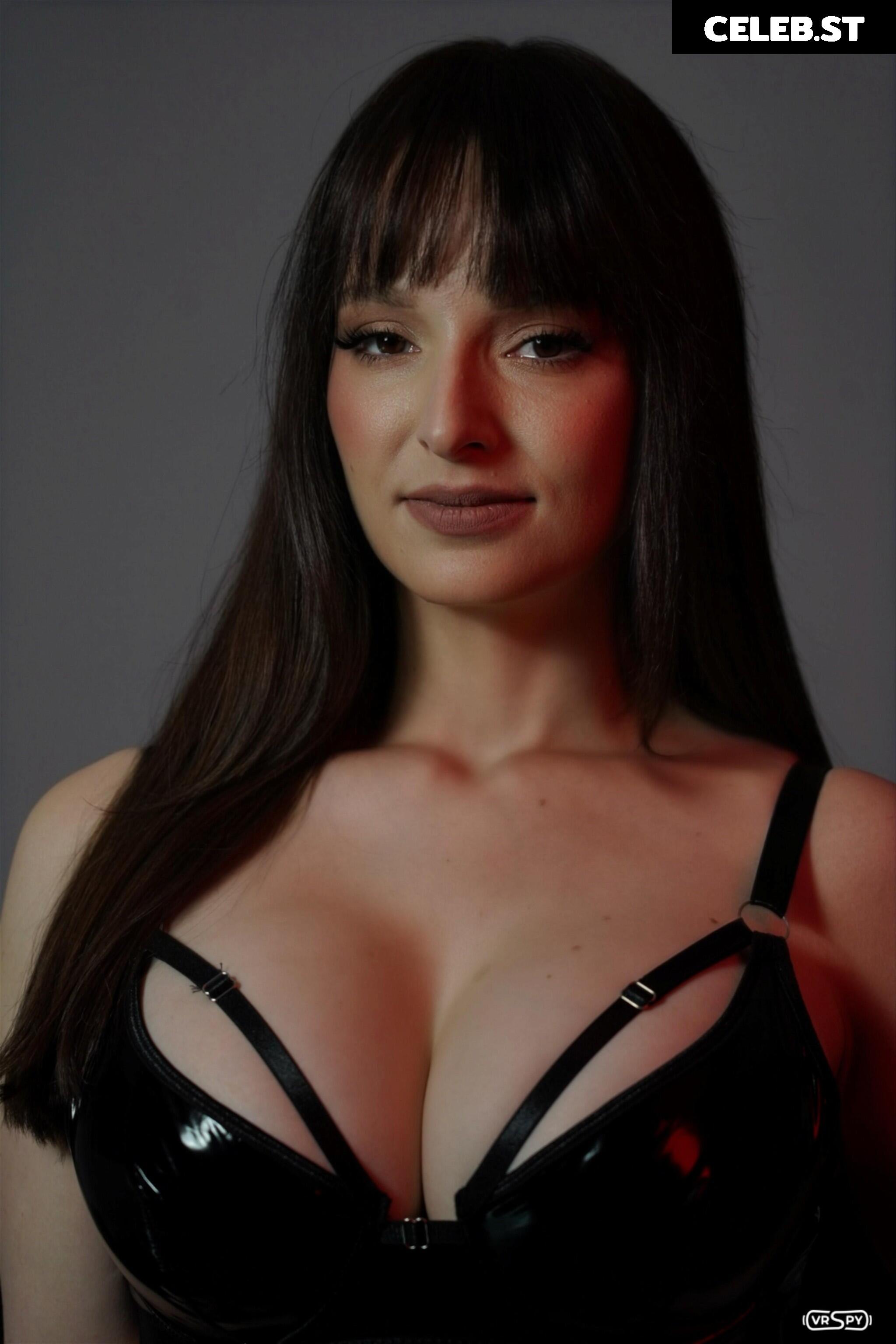 Lexi Luna Image 4944215