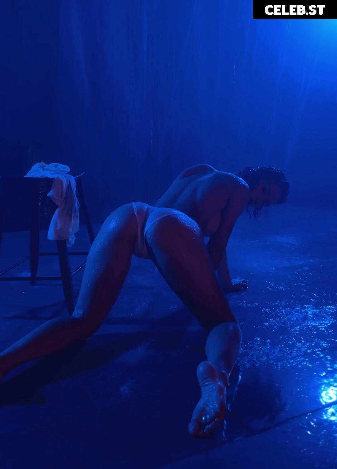 Rachel Cook Image 4943039