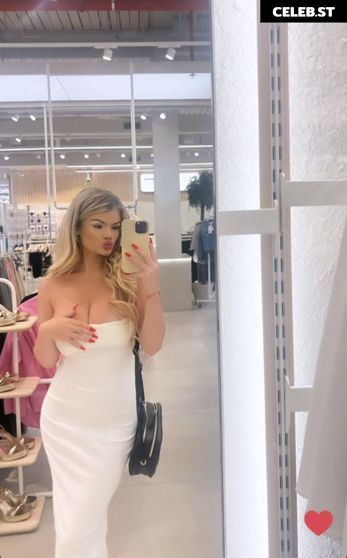 Tawney Jones Image 493296