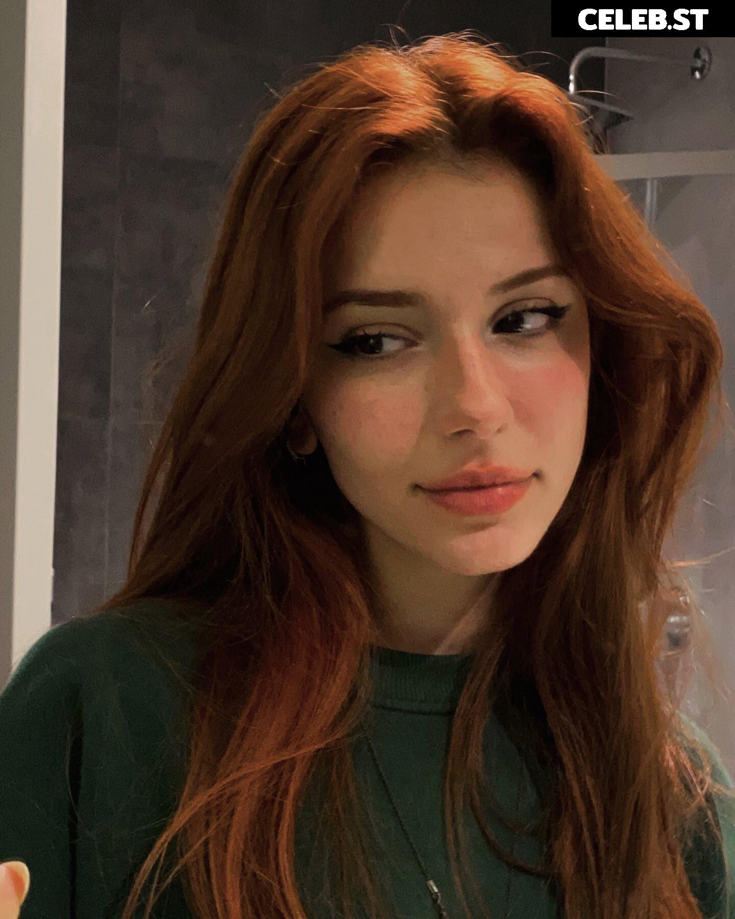 Ebrar Karabakan / ebrarkrbkn / ebbrarkrbkn Image 4919274