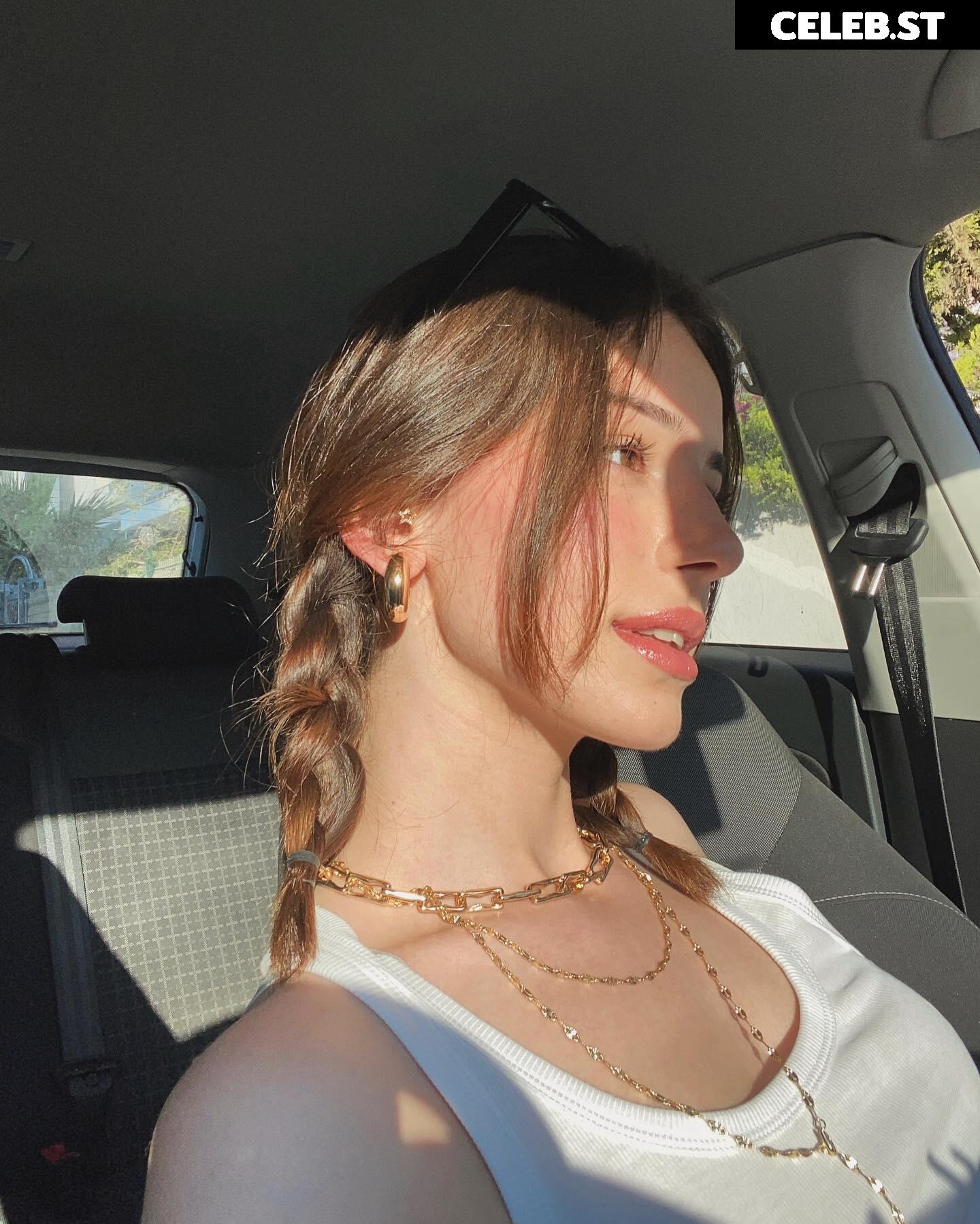 Ebrar Karabakan / ebrarkrbkn / ebbrarkrbkn Image 4919985