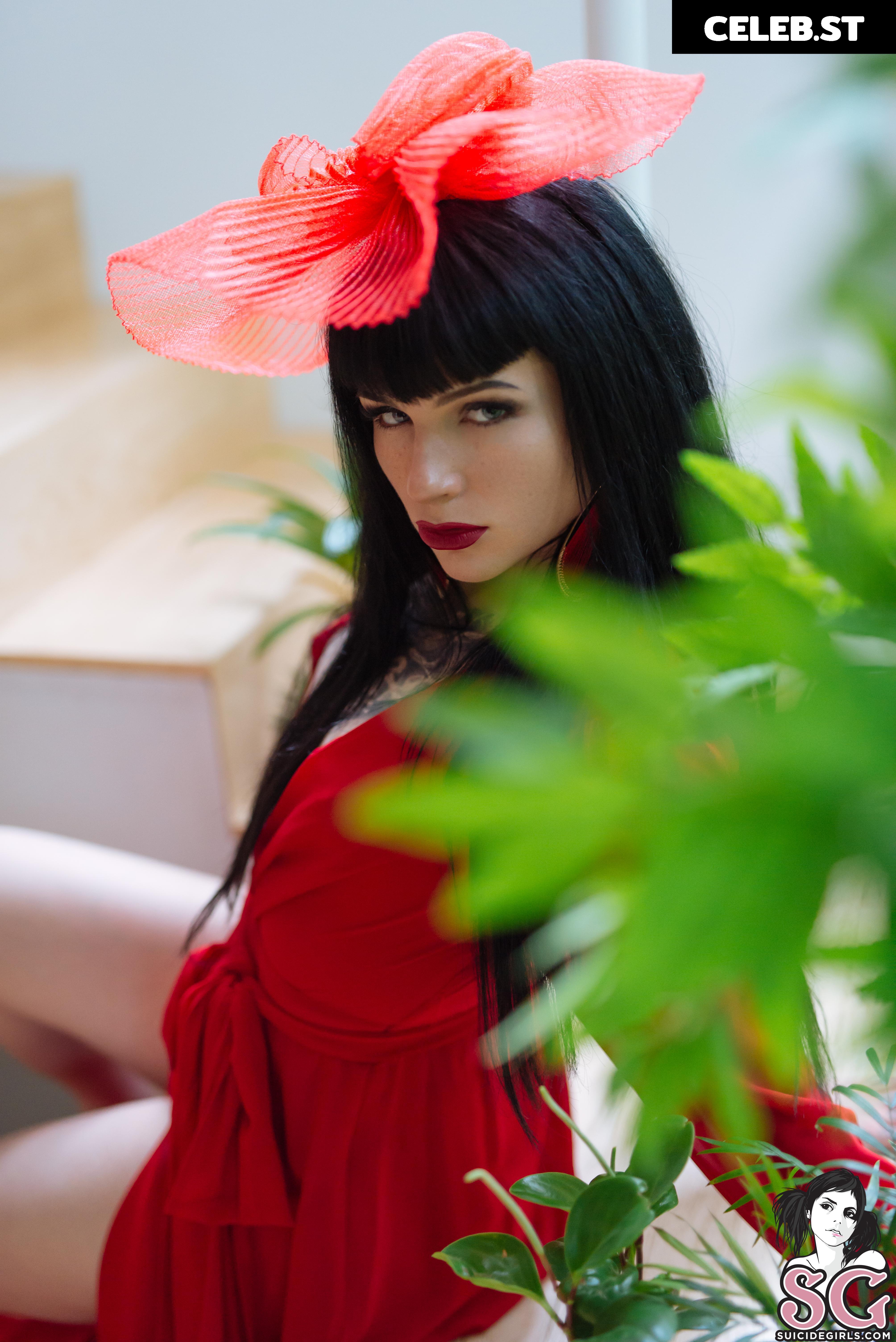 Loveless Image 4918381