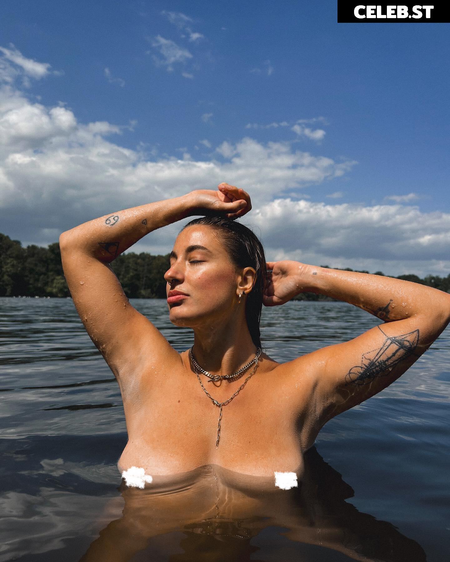 Julia Sophie Image 490239