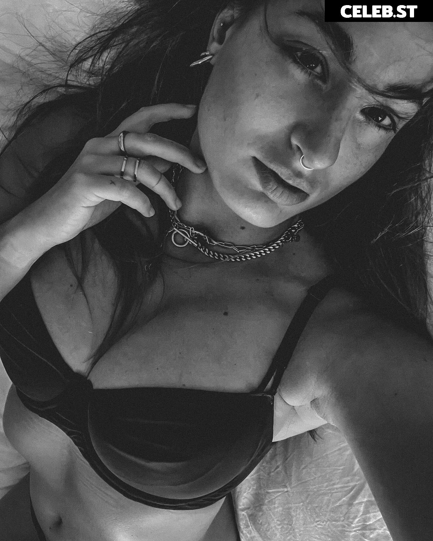 Julia Sophie Image 490302