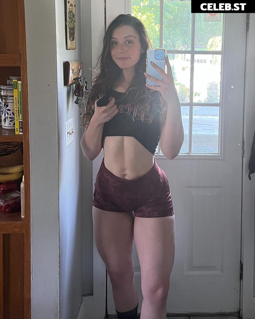 Sophiazipay Image 4909152