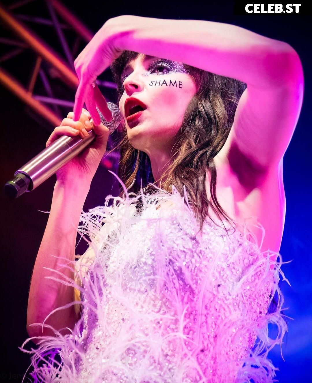 Lauren Mayberry (Singer) Image 4495197