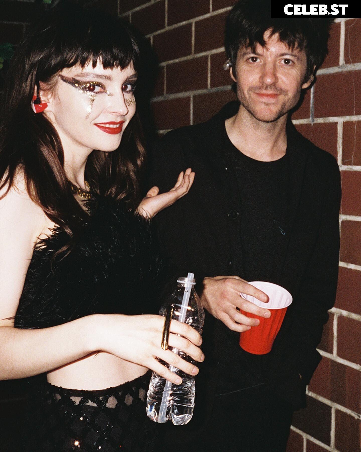 Lauren Mayberry (Singer) Image 4496635