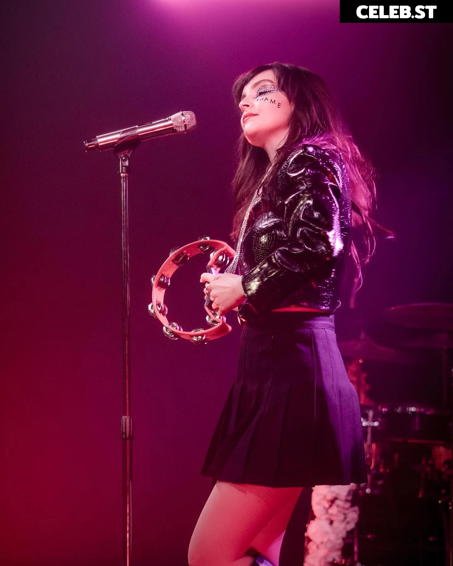 Lauren Mayberry (Singer) Image 4496267