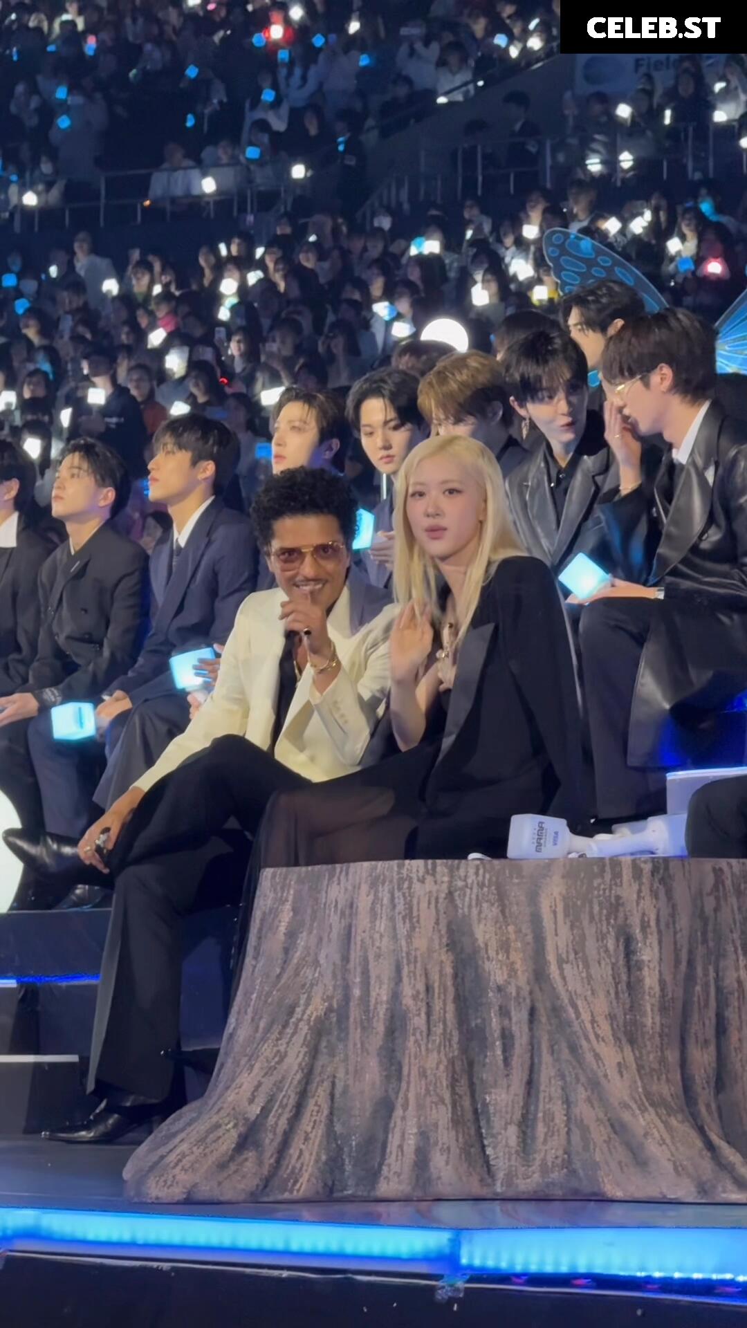 Rosé || Roseanne Park - BLΛƆKPIИK ( BLACKPINK ) Image 4491540