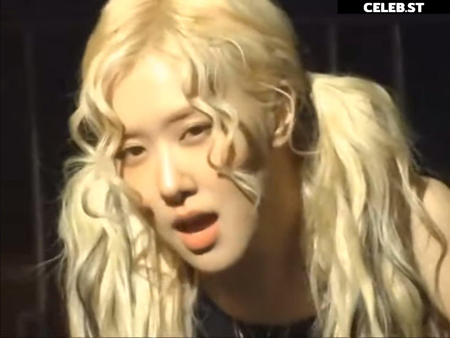Rosé || Roseanne Park - BLΛƆKPIИK ( BLACKPINK ) Image 4491456