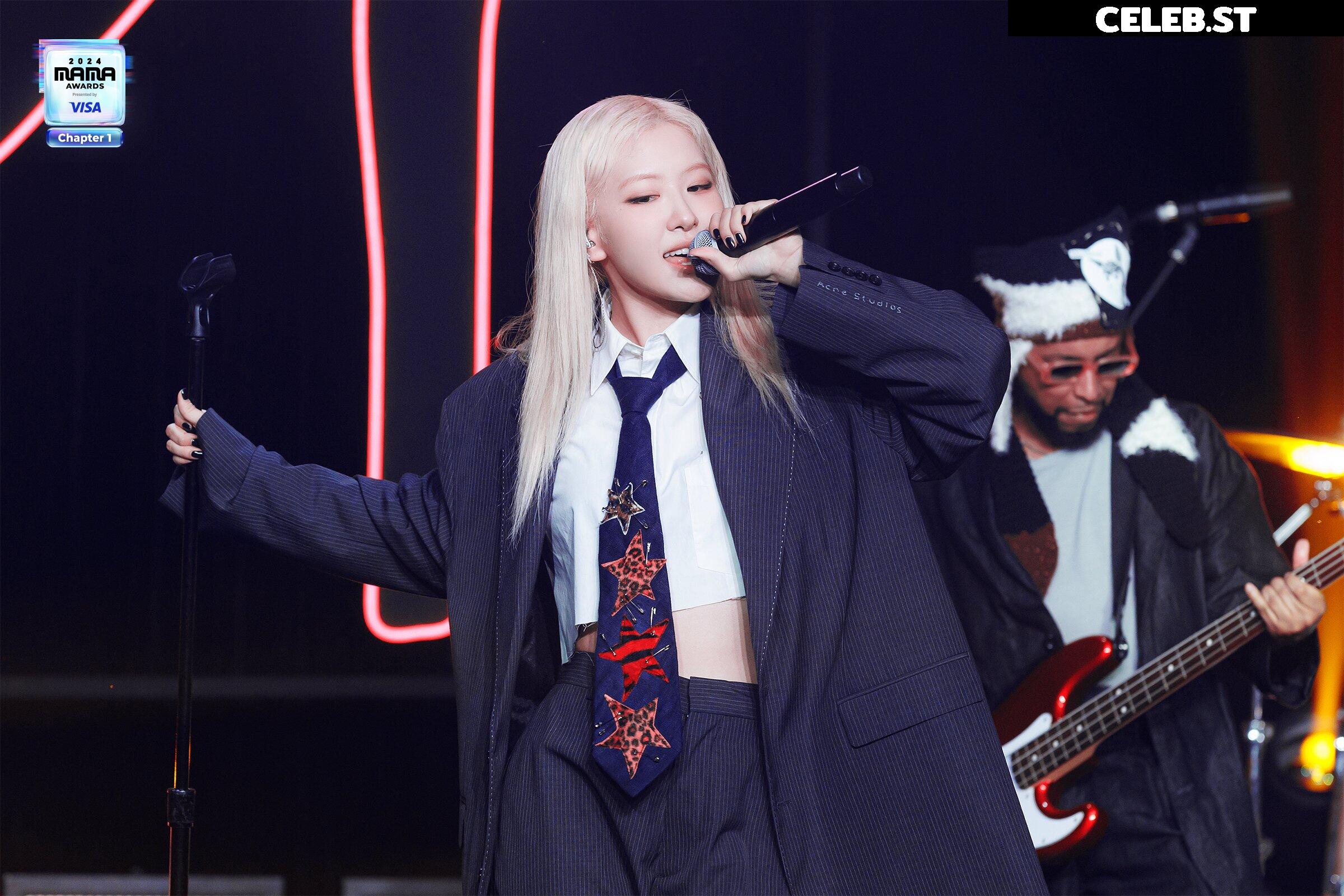 Rosé || Roseanne Park - BLΛƆKPIИK ( BLACKPINK ) Image 4491904