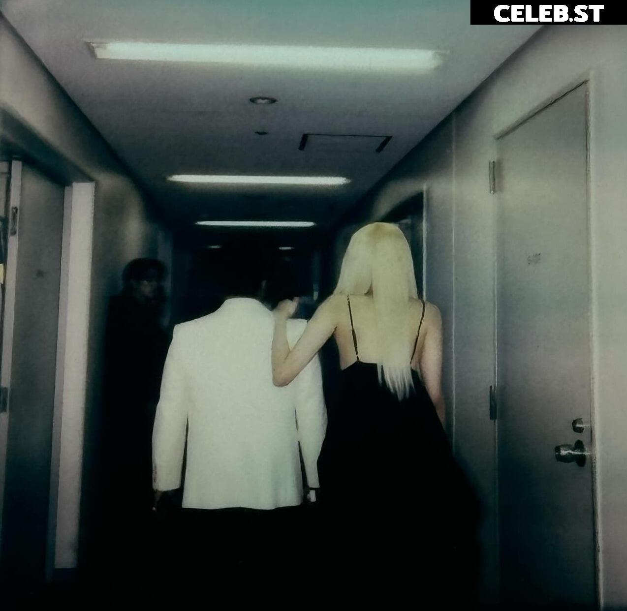 Rosé || Roseanne Park - BLΛƆKPIИK ( BLACKPINK ) Image 4492410