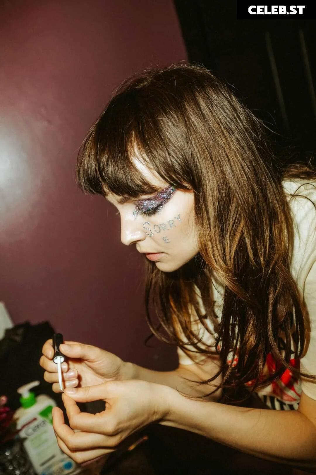 Lauren Mayberry (Singer) Image 4492304