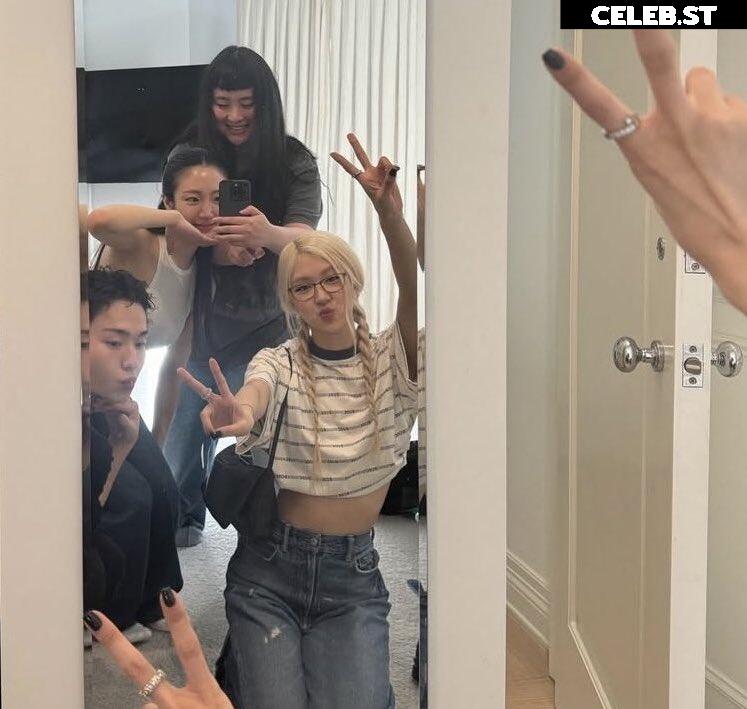 Rosé || Roseanne Park - BLΛƆKPIИK ( BLACKPINK ) Image 4493258