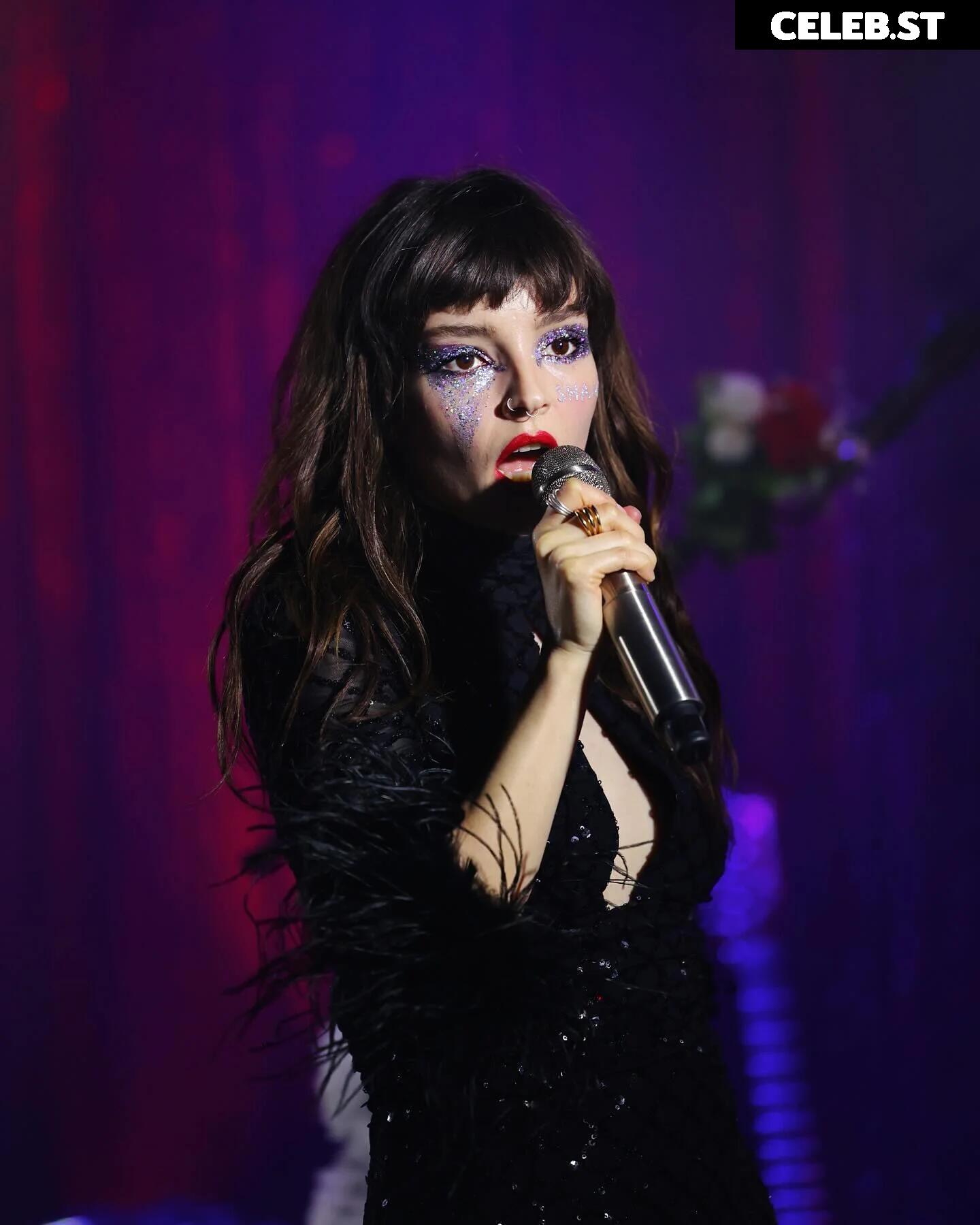 Lauren Mayberry (Singer) Image 4490913