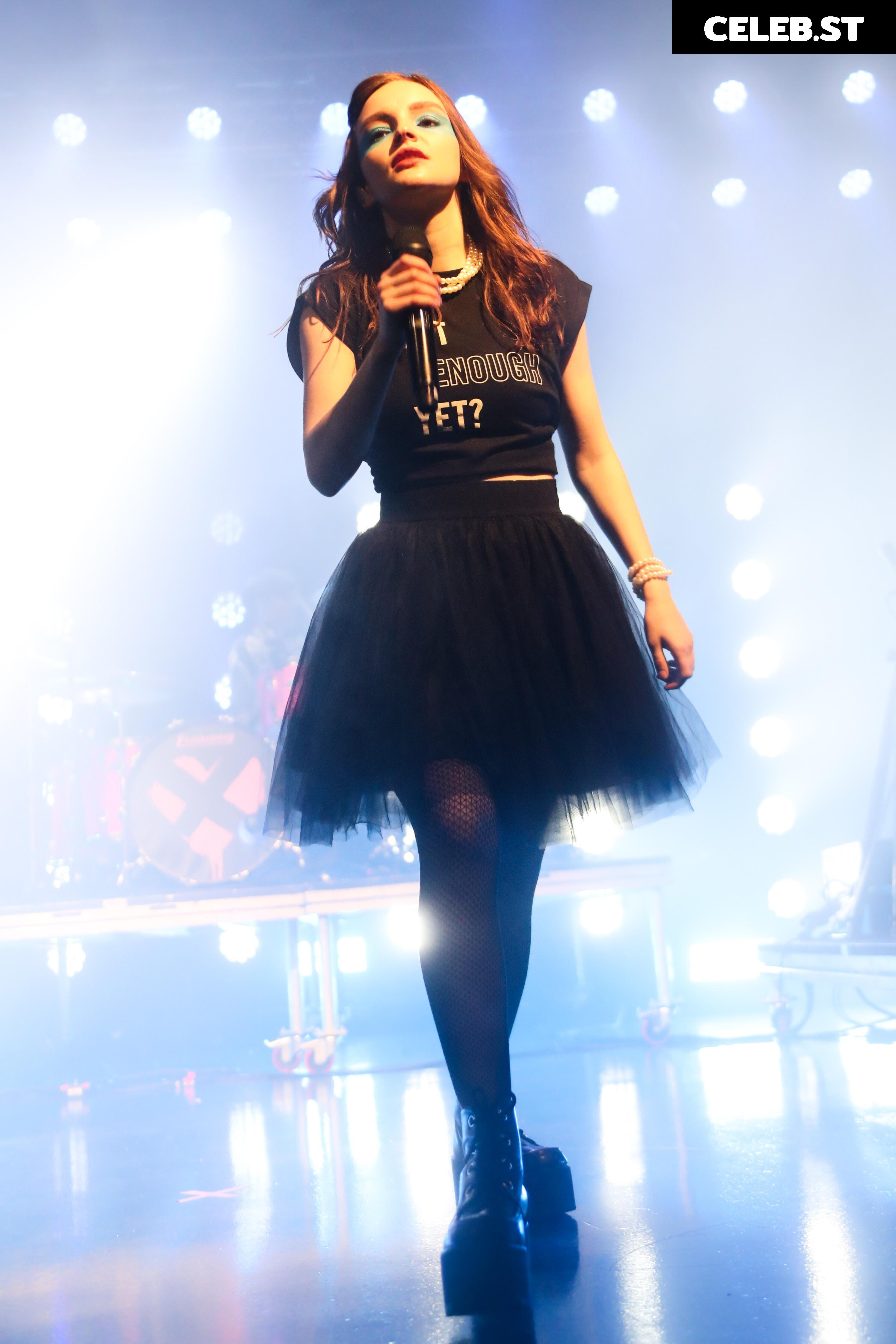 Lauren Mayberry (Singer) Image 4499672