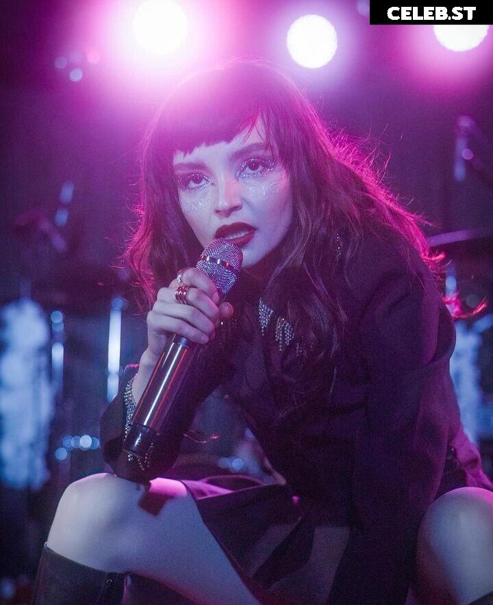 Lauren Mayberry (Singer) Image 4498531