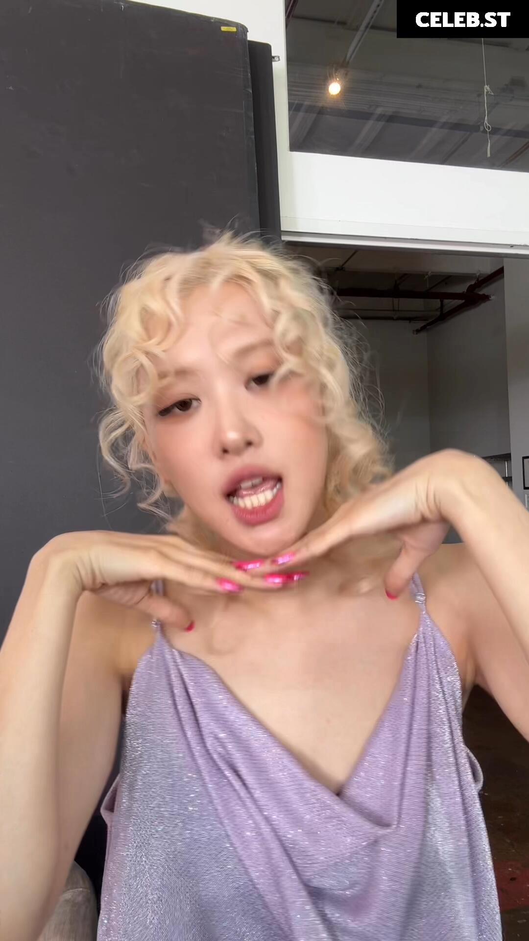 Rosé || Roseanne Park - BLΛƆKPIИK ( BLACKPINK ) Image 4484455