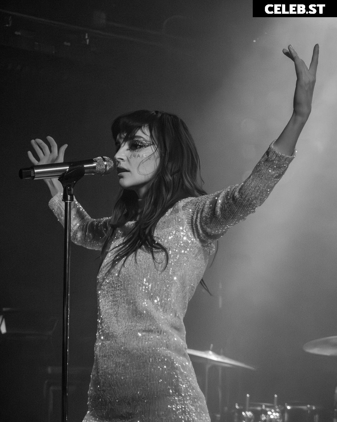 Lauren Mayberry (Singer) Image 4484973