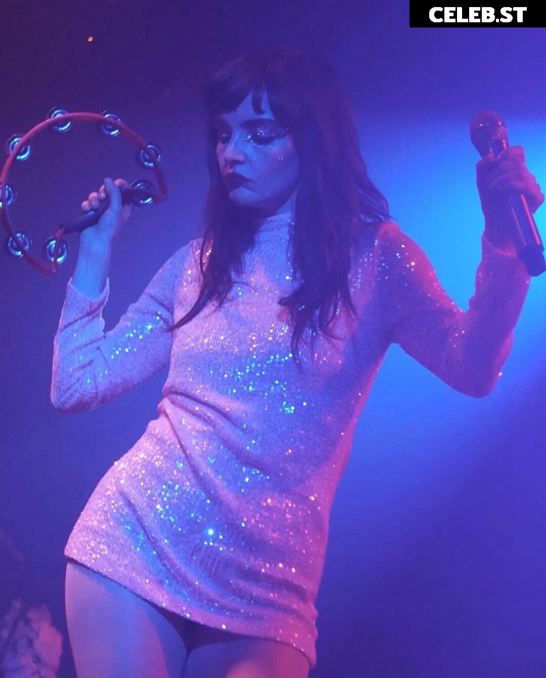 Lauren Mayberry (Singer) Image 4481813