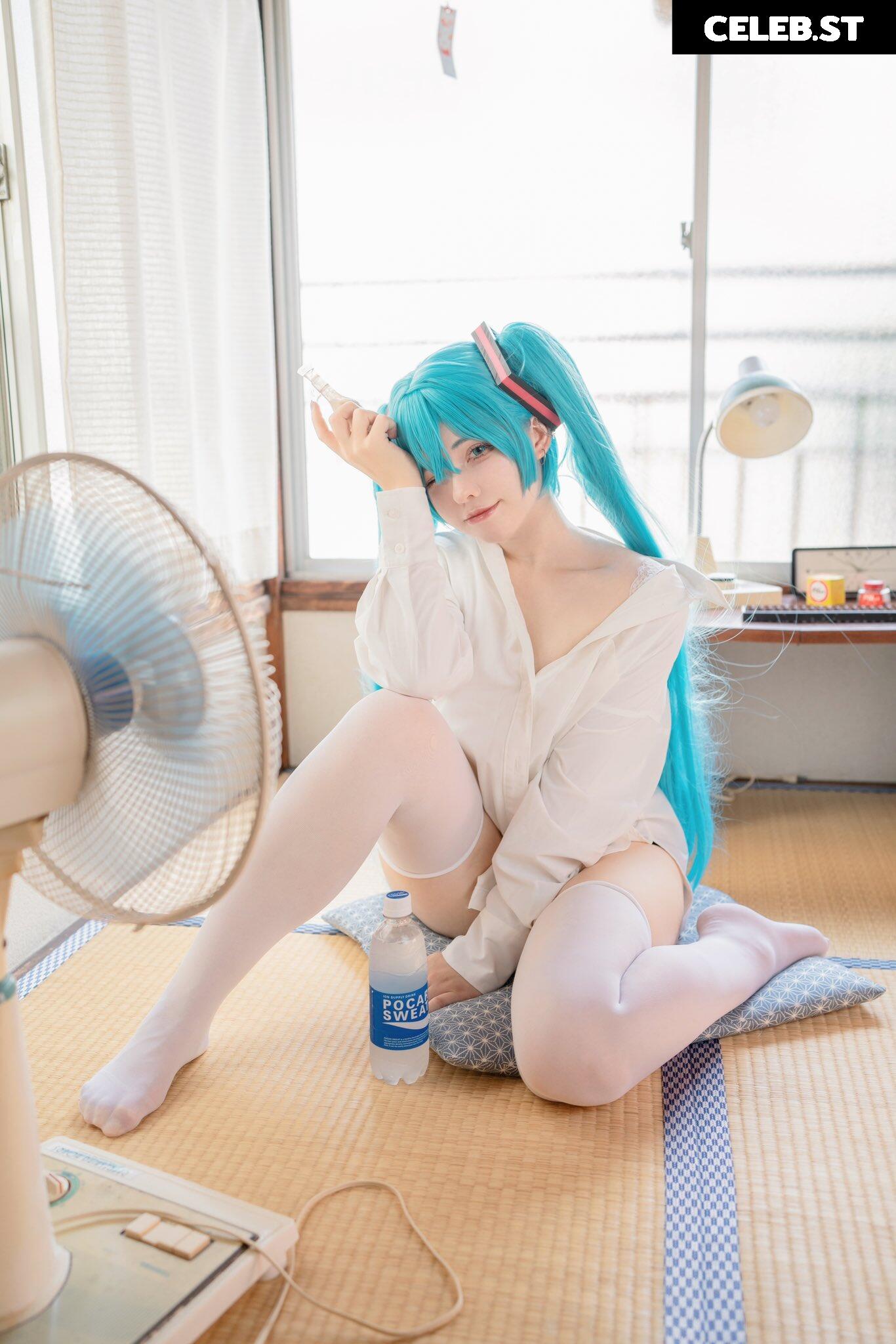 Saya Scarlet Image 4481829