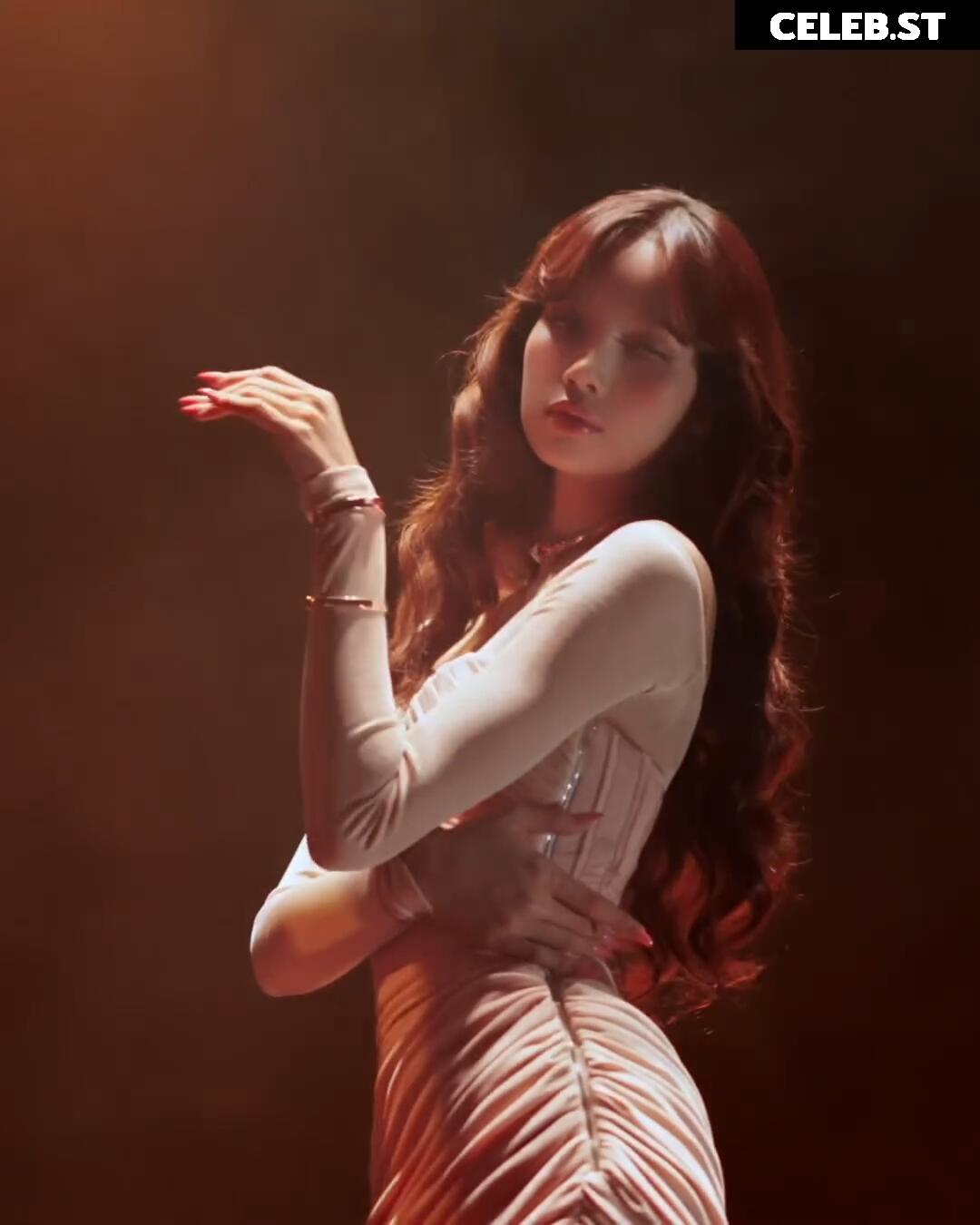 Lisa | BLΛƆKPIИK (Blackpink) Image 4481168