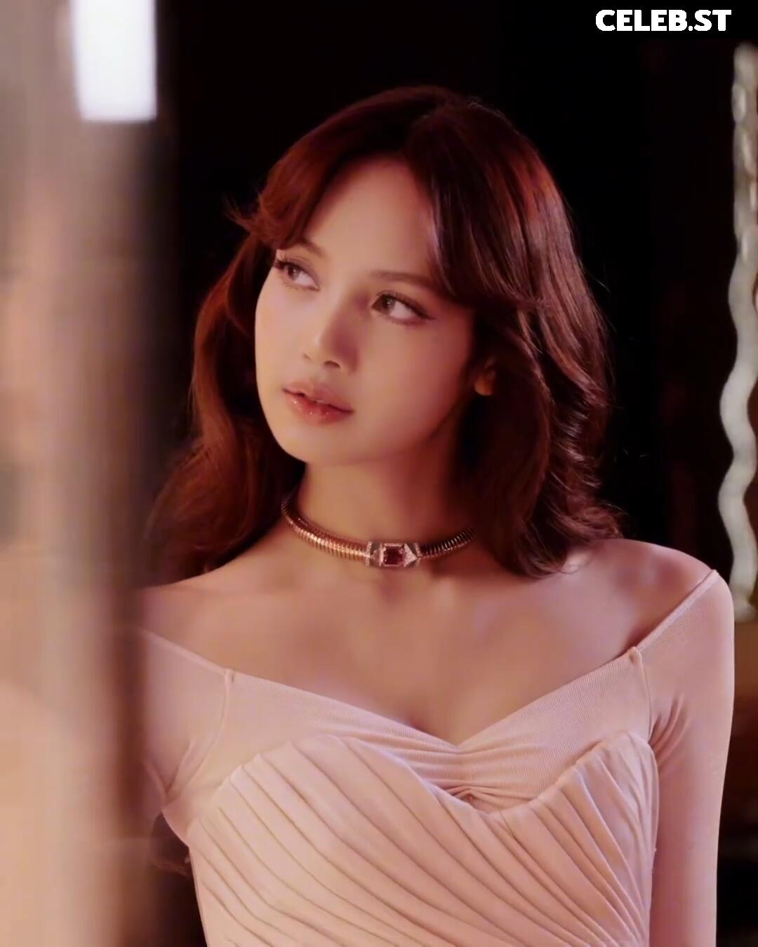 Lisa | BLΛƆKPIИK (Blackpink) Image 4481027