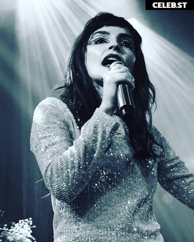 Lauren Mayberry (Singer) Image 4481204