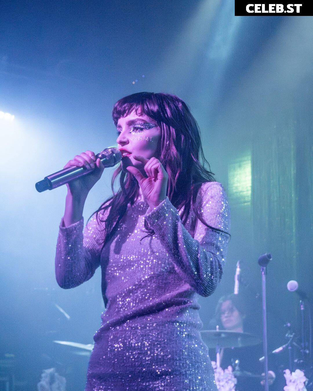 Lauren Mayberry (Singer) Image 4483550