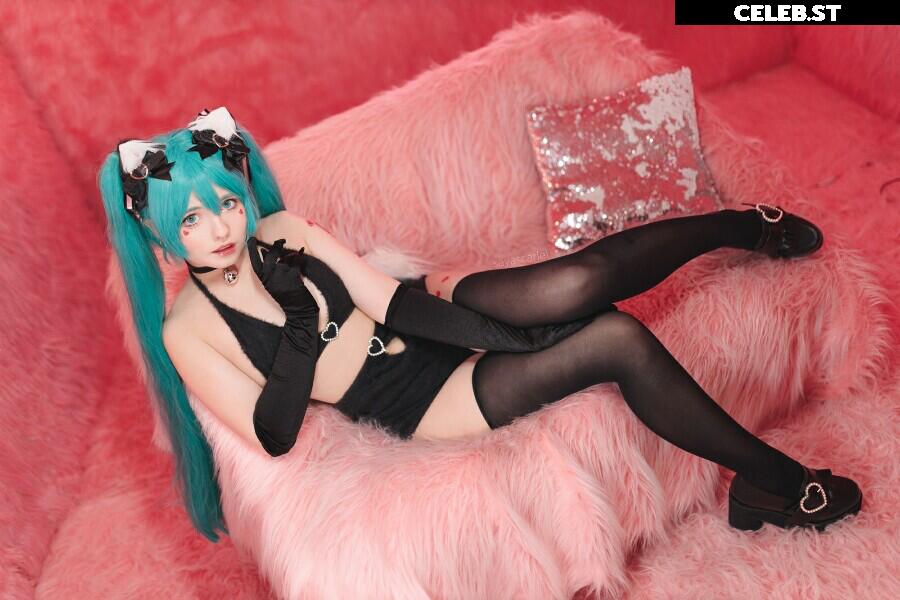 Saya Scarlet Image 4483133