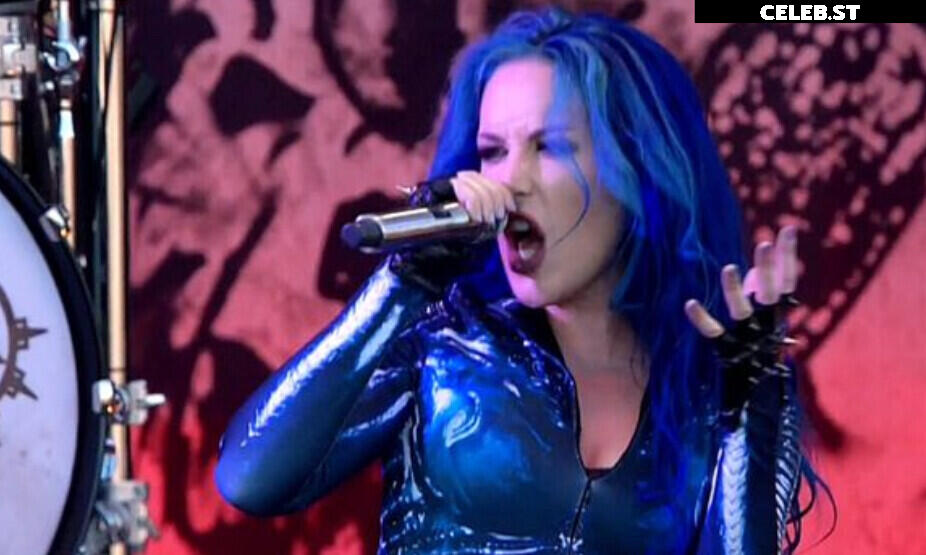 Women of Metal Image 4480520