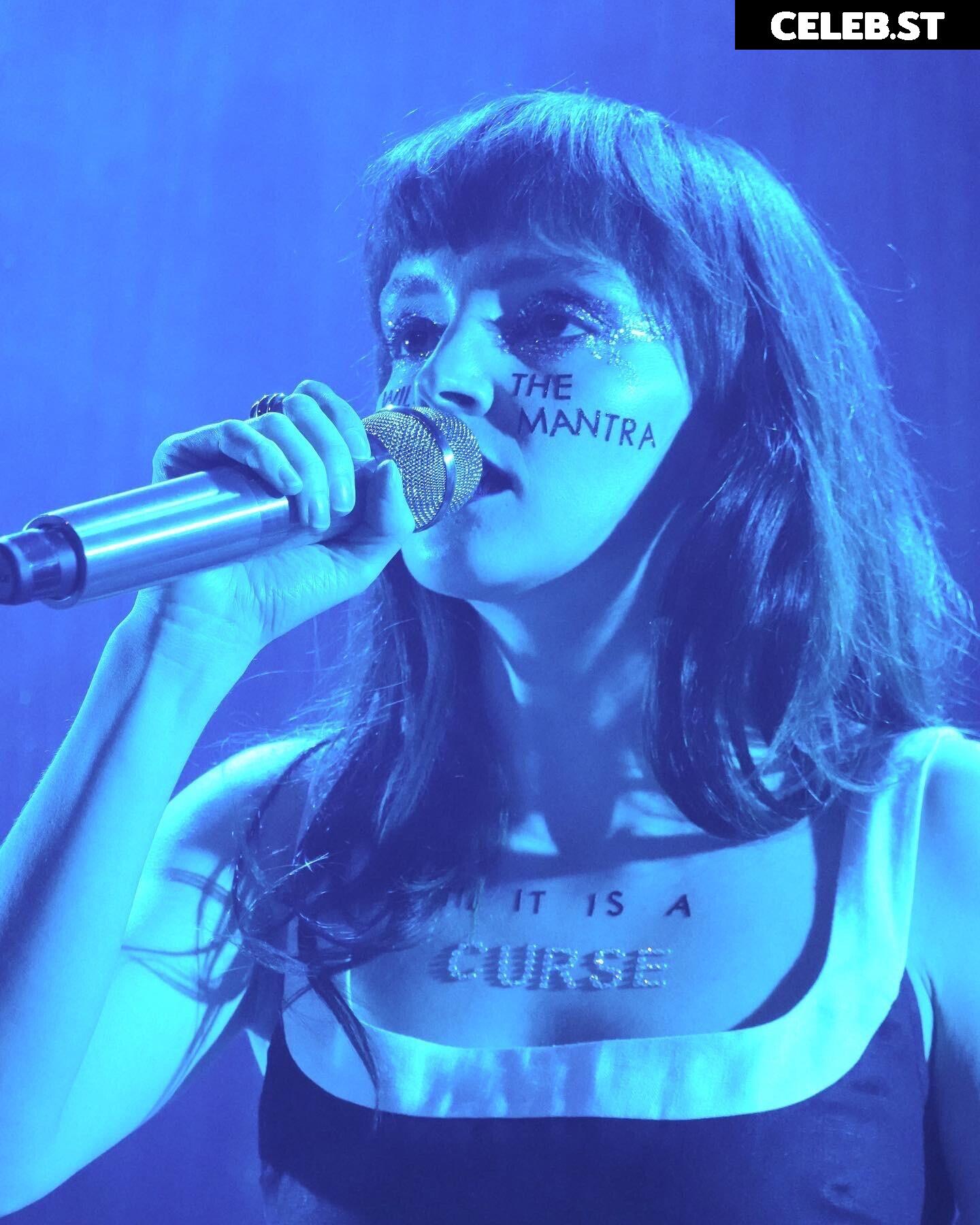 Lauren Mayberry (Singer) Image 4480107