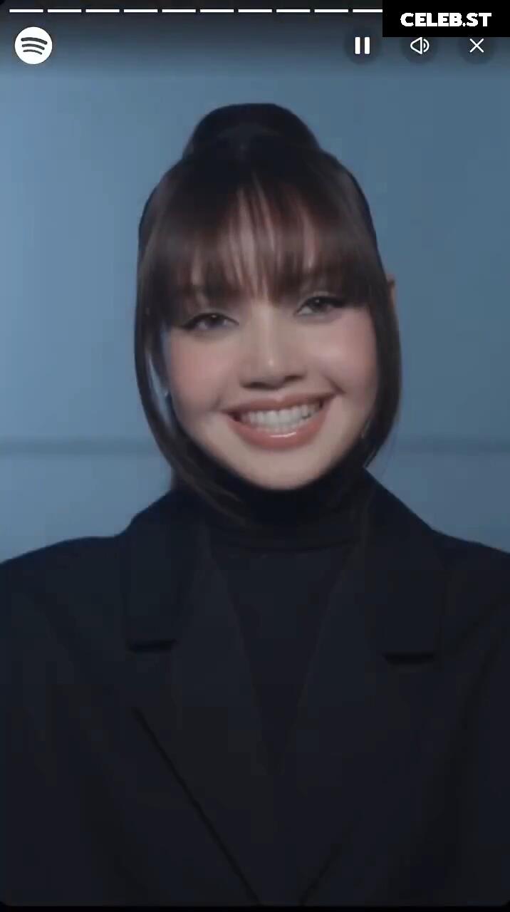 Lisa | BLΛƆKPIИK (Blackpink) Image 4480126