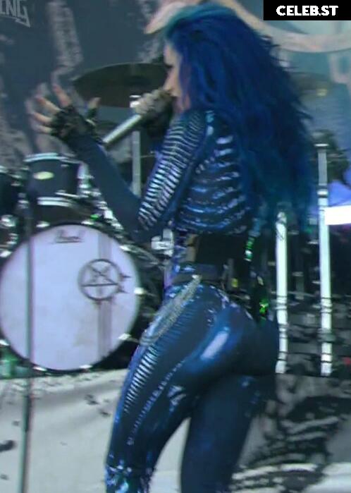 Women of Metal Image 4480049