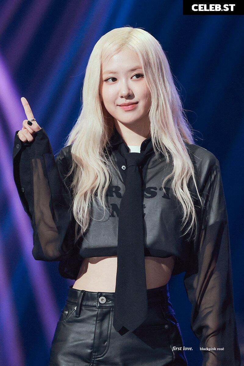 Rosé || Roseanne Park - BLΛƆKPIИK ( BLACKPINK ) Image 4489863