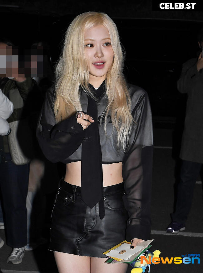 Rosé || Roseanne Park - BLΛƆKPIИK ( BLACKPINK ) Image 4489584