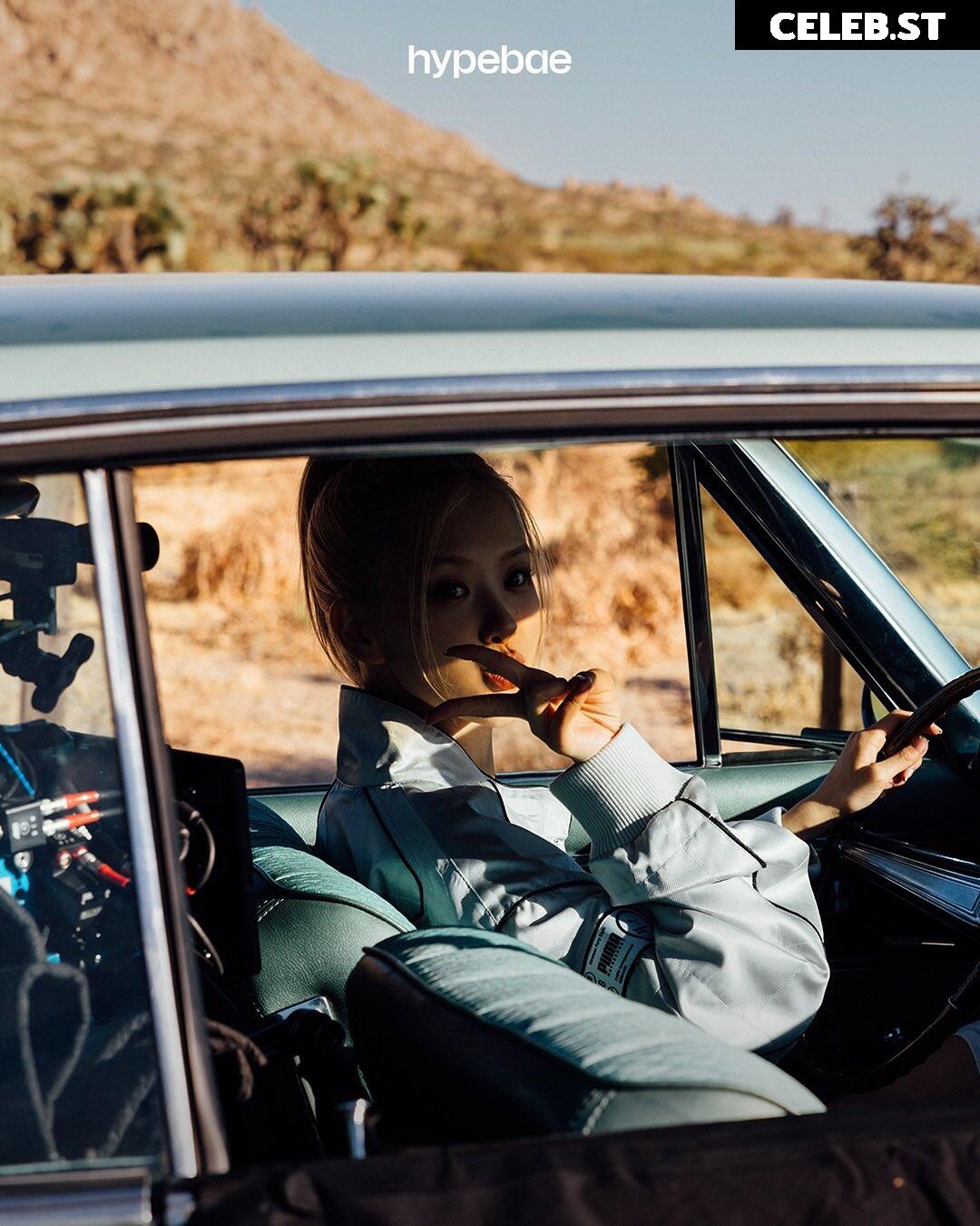 Rosé || Roseanne Park - BLΛƆKPIИK ( BLACKPINK ) Image 4488054