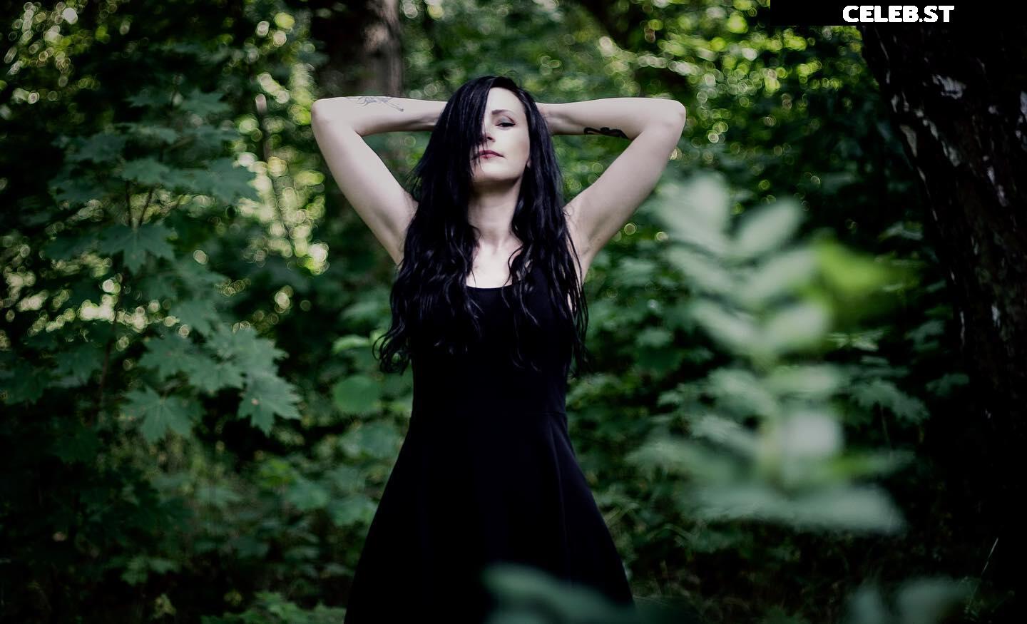 Women of Metal Image 4475411