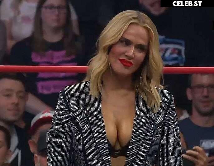 WWE Lana / CJ Perry Image 4475096