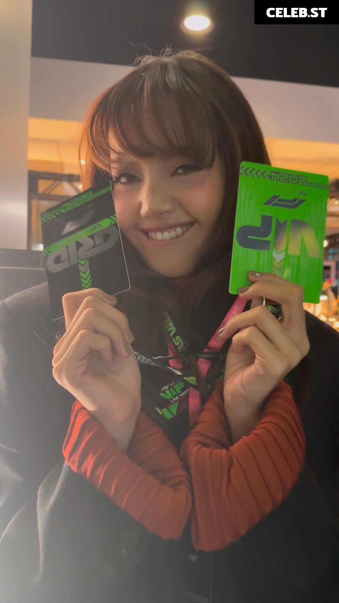Lisa | BLΛƆKPIИK (Blackpink) Image 4476725
