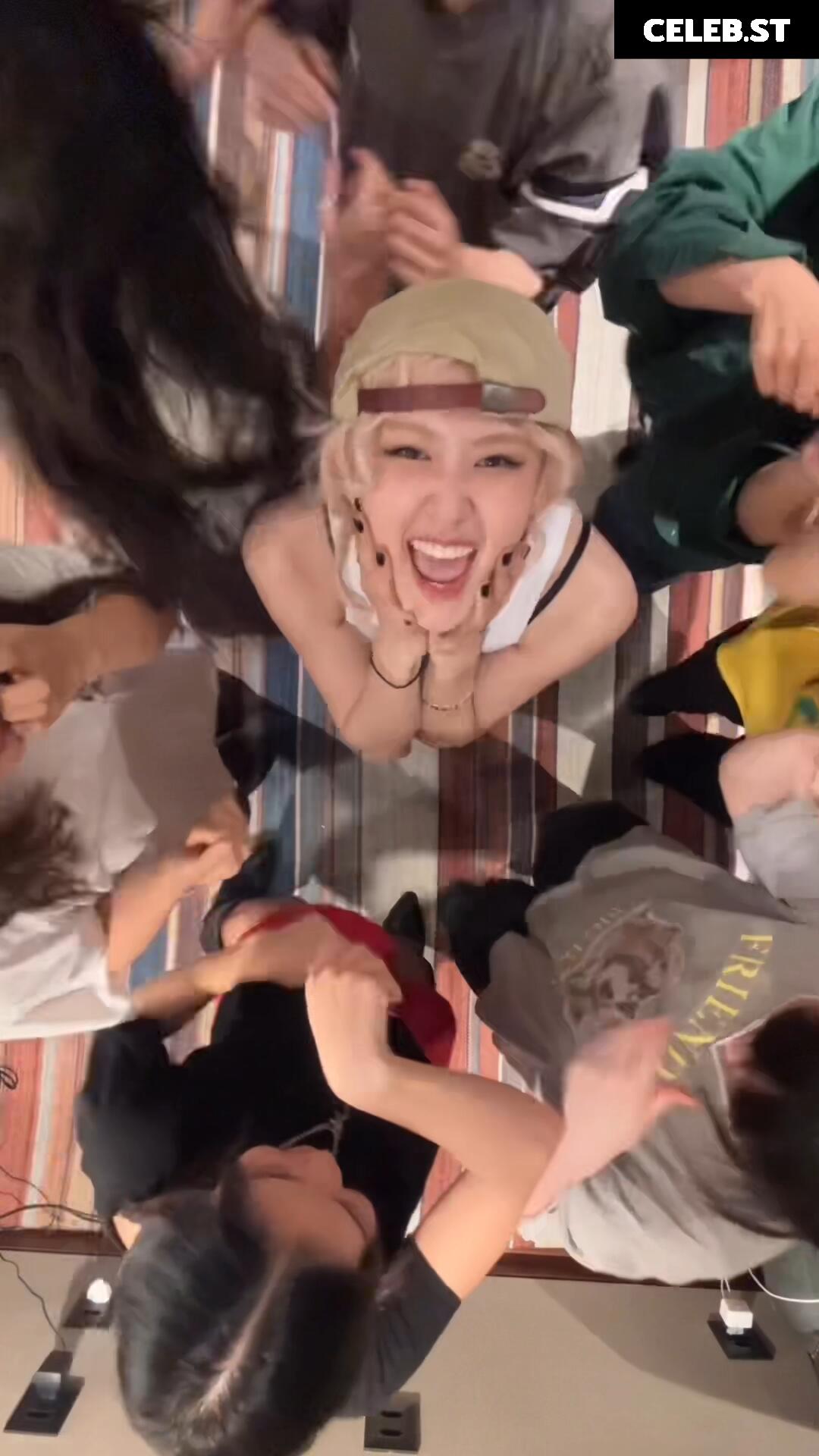 Rosé || Roseanne Park - BLΛƆKPIИK ( BLACKPINK ) Image 4476050