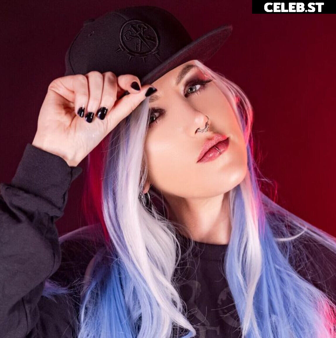 Women of Metal Image 4476066