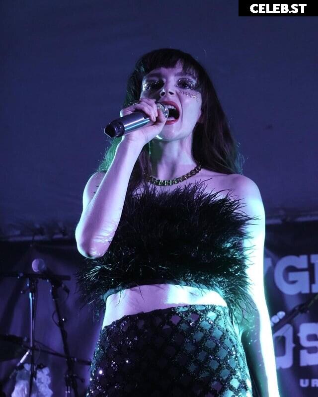 Lauren Mayberry (Singer) Image 4476321