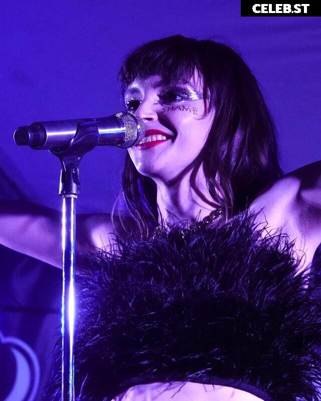 Lauren Mayberry (Singer) Image 4476258