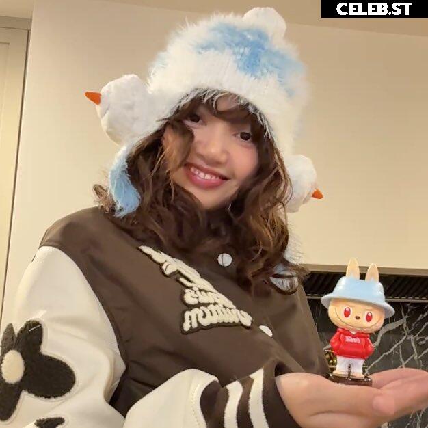 Lisa | BLΛƆKPIИK (Blackpink) Image 4477301