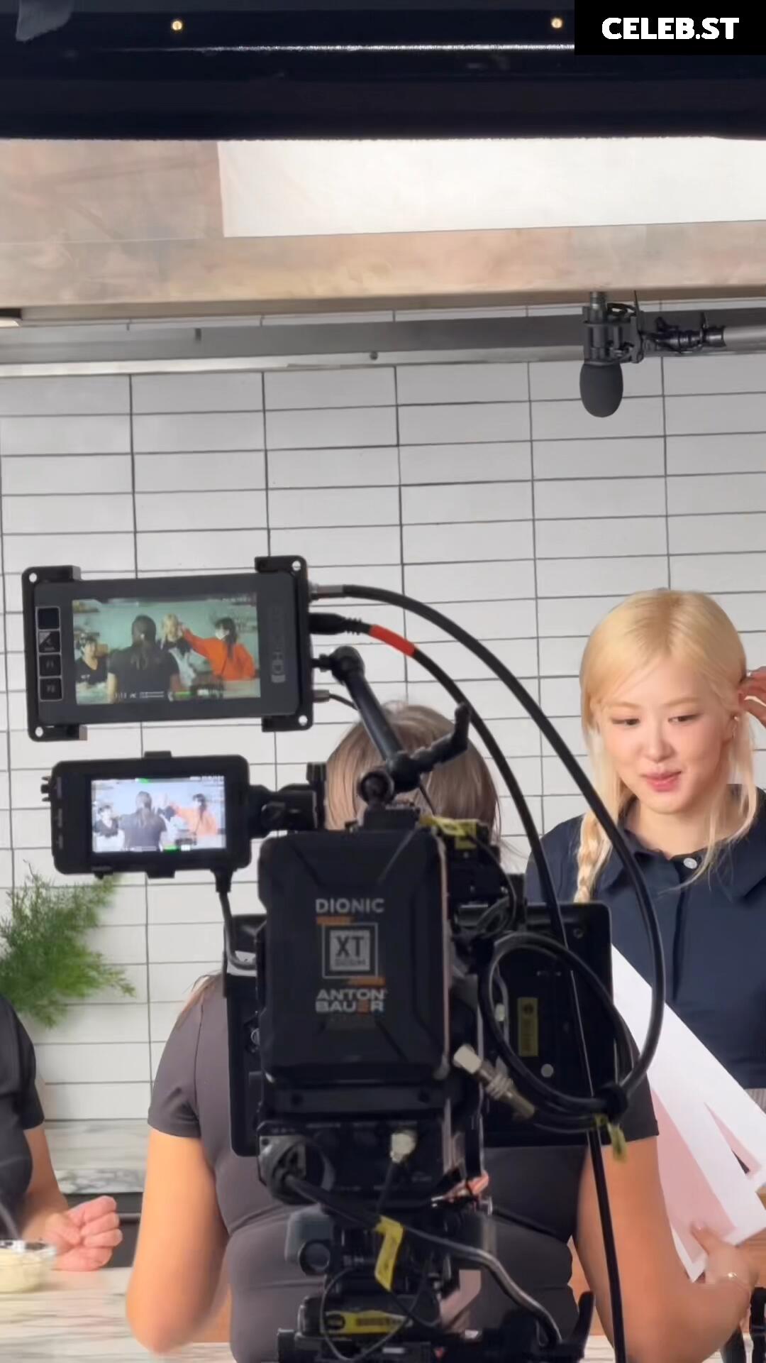 Rosé || Roseanne Park - BLΛƆKPIИK ( BLACKPINK ) Image 4474531