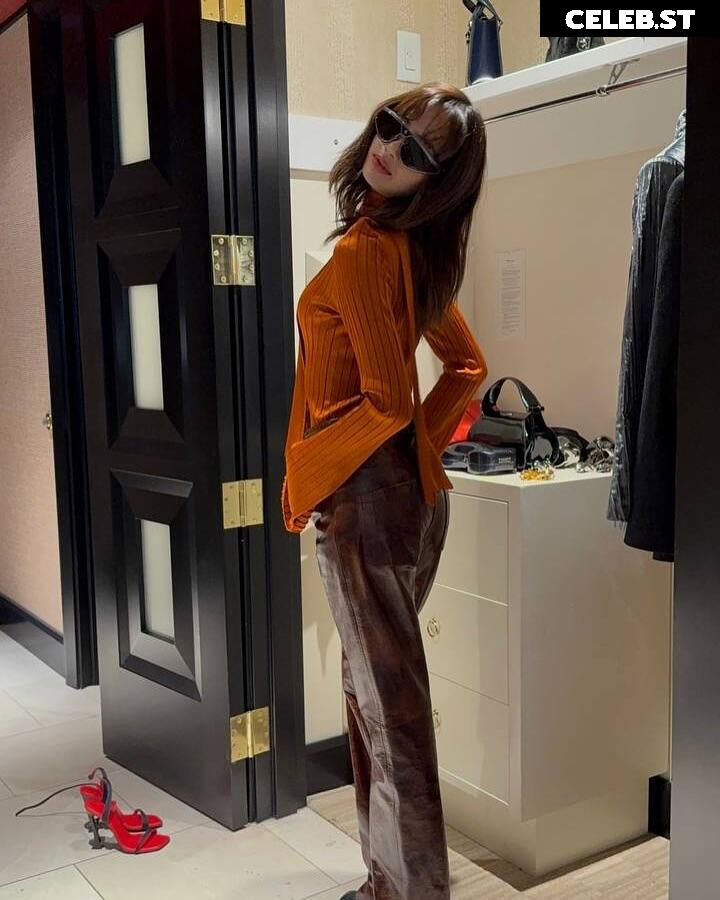 Lisa | BLΛƆKPIИK (Blackpink) Image 4474727