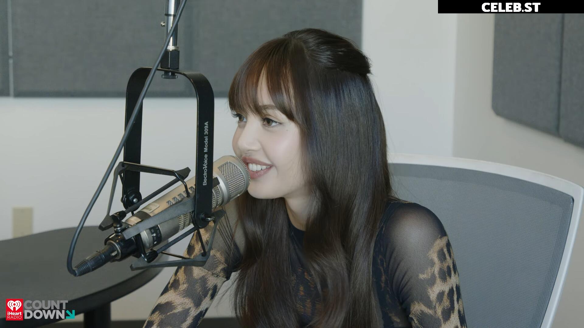 Lisa | BLΛƆKPIИK (Blackpink) Image 4474007