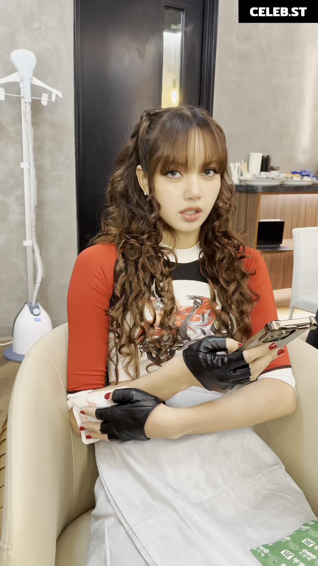 Lisa | BLΛƆKPIИK (Blackpink) Image 4471003